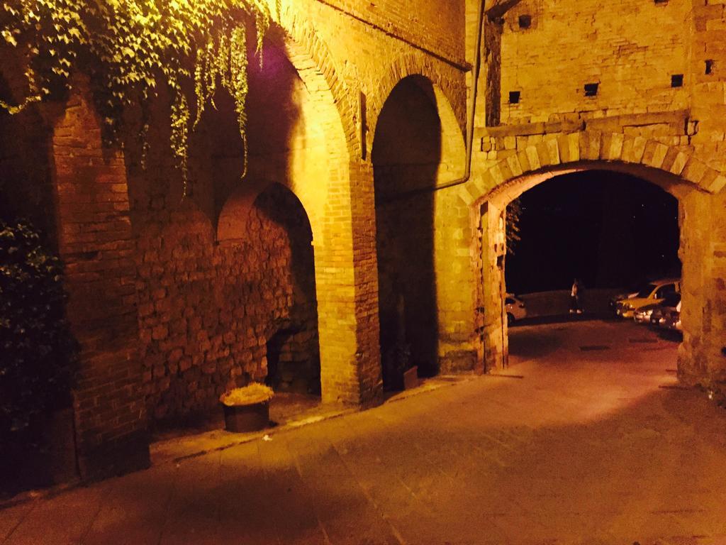 Agriturismo I Roseti มอนติปุลเชียโน ภายนอก รูปภาพ