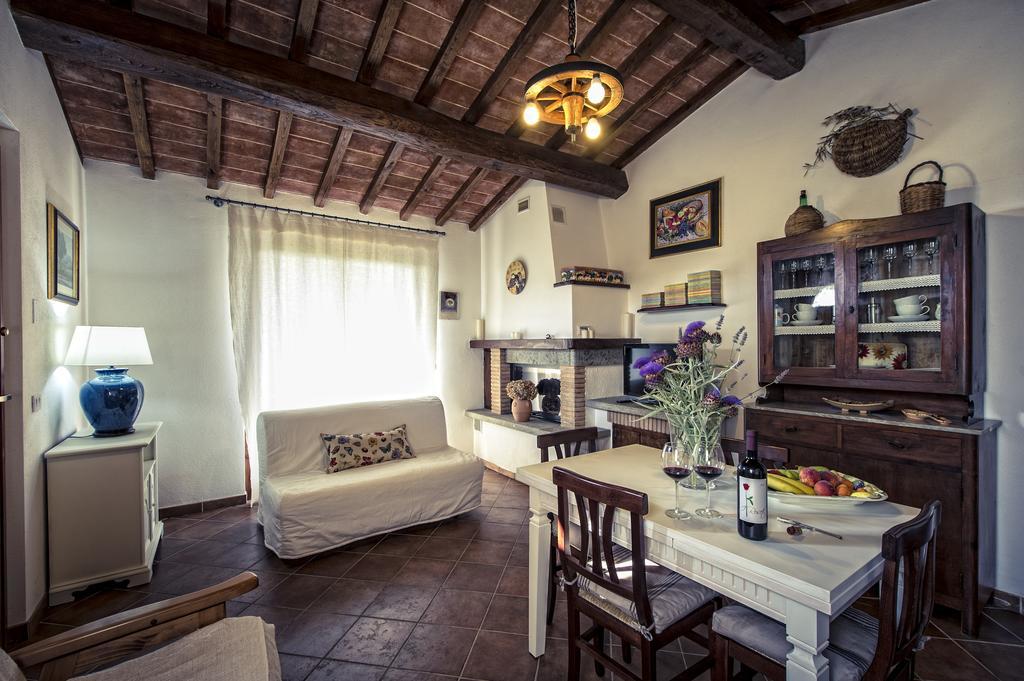 Agriturismo I Roseti มอนติปุลเชียโน ภายนอก รูปภาพ
